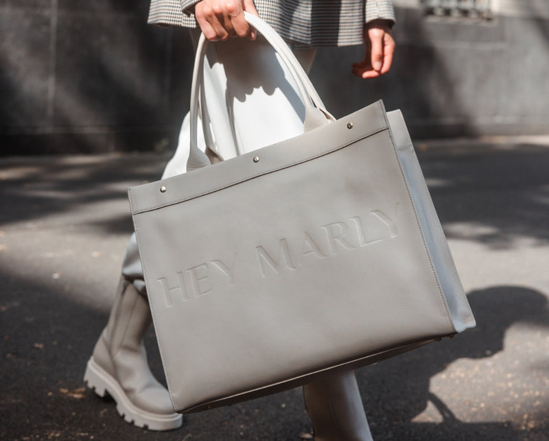 Classy Signature Bag - Hey Marly